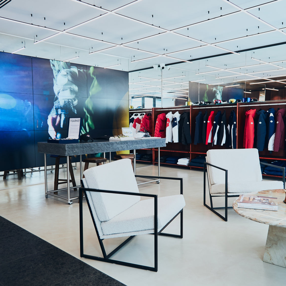 100M² DÉDIÉS VUARNET