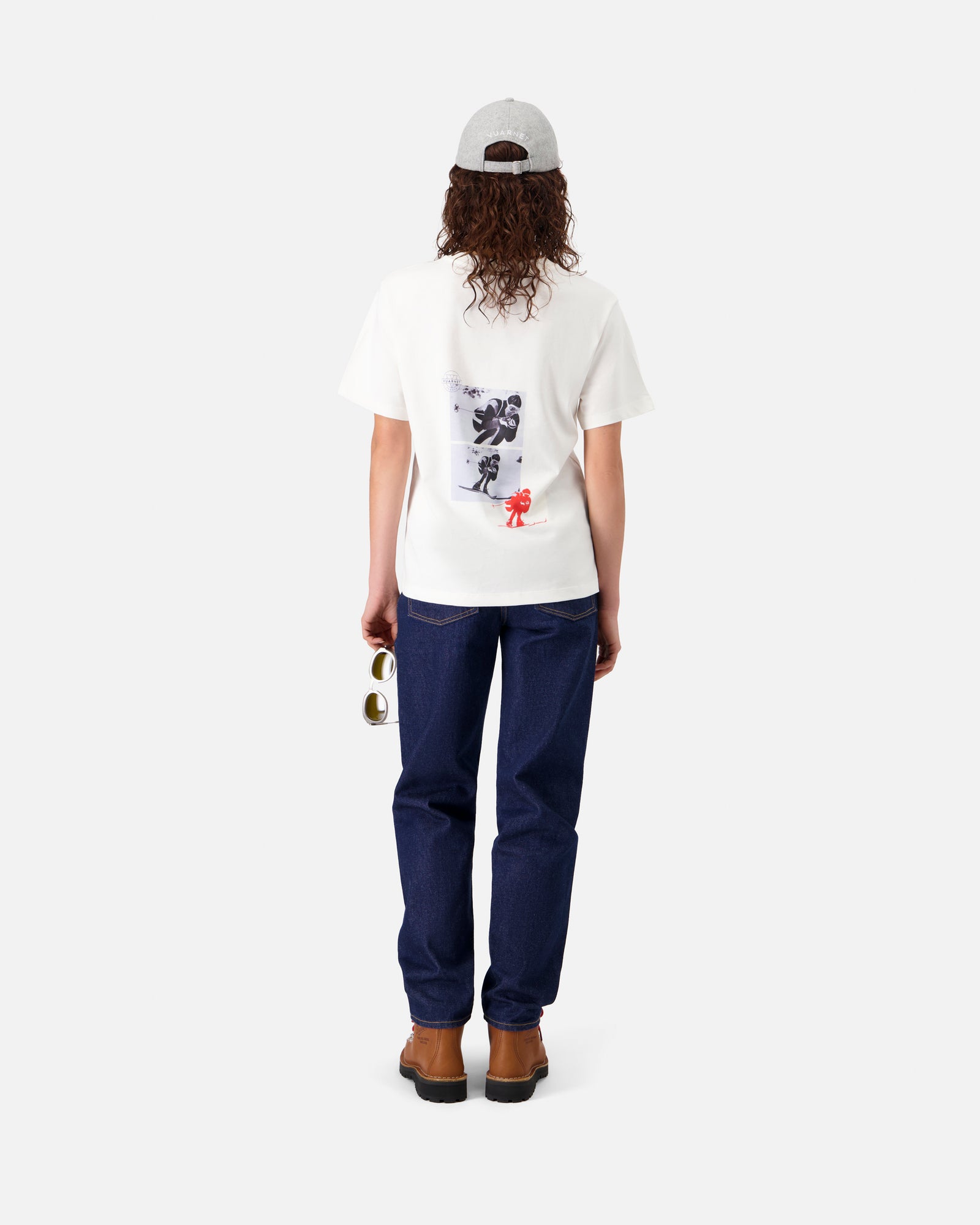 WHITE T-SHIRT WOMEN SKIER