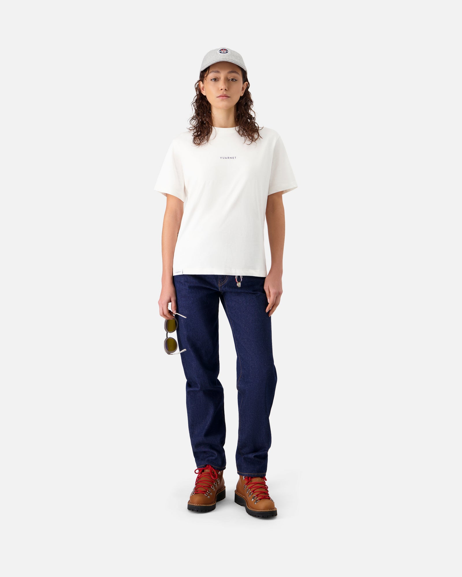 WHITE T-SHIRT WOMEN SKIER