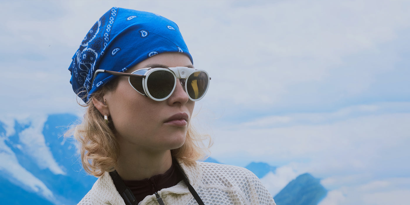 L'ÉCLAT DE NOS LUNETTES BLANCHES