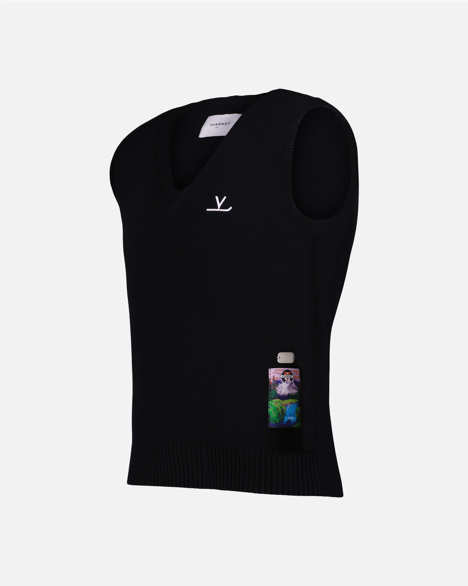 KNITTED SLEEVELESS CARDIGAN